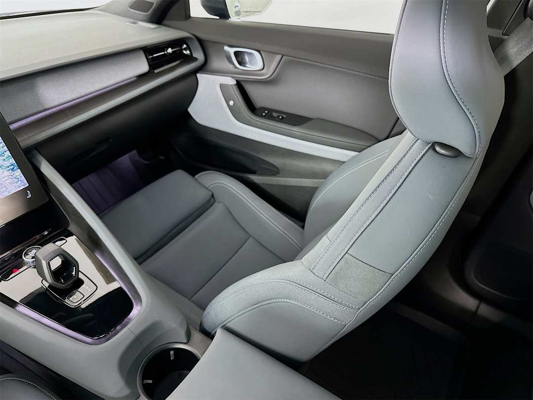 2023 Polestar 2 Long Range Dual Motor - Image 25