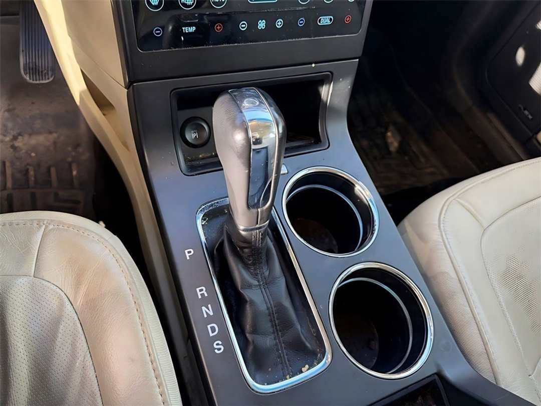 2019 Ford Flex Limited - Image 24