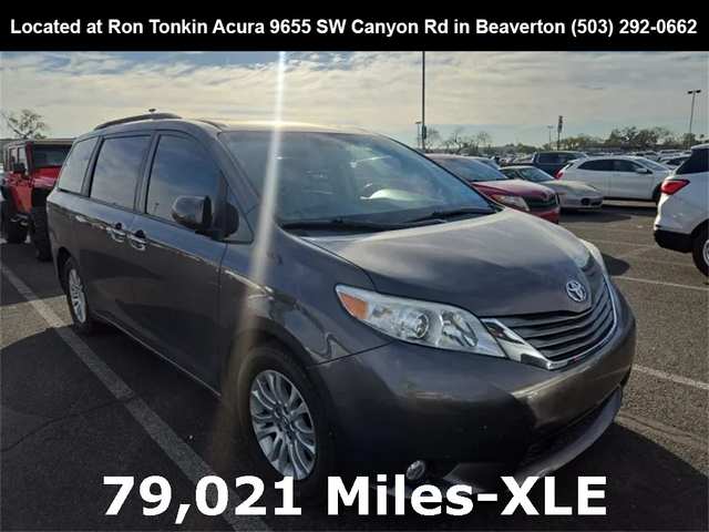 2014 Toyota Sienna XLE