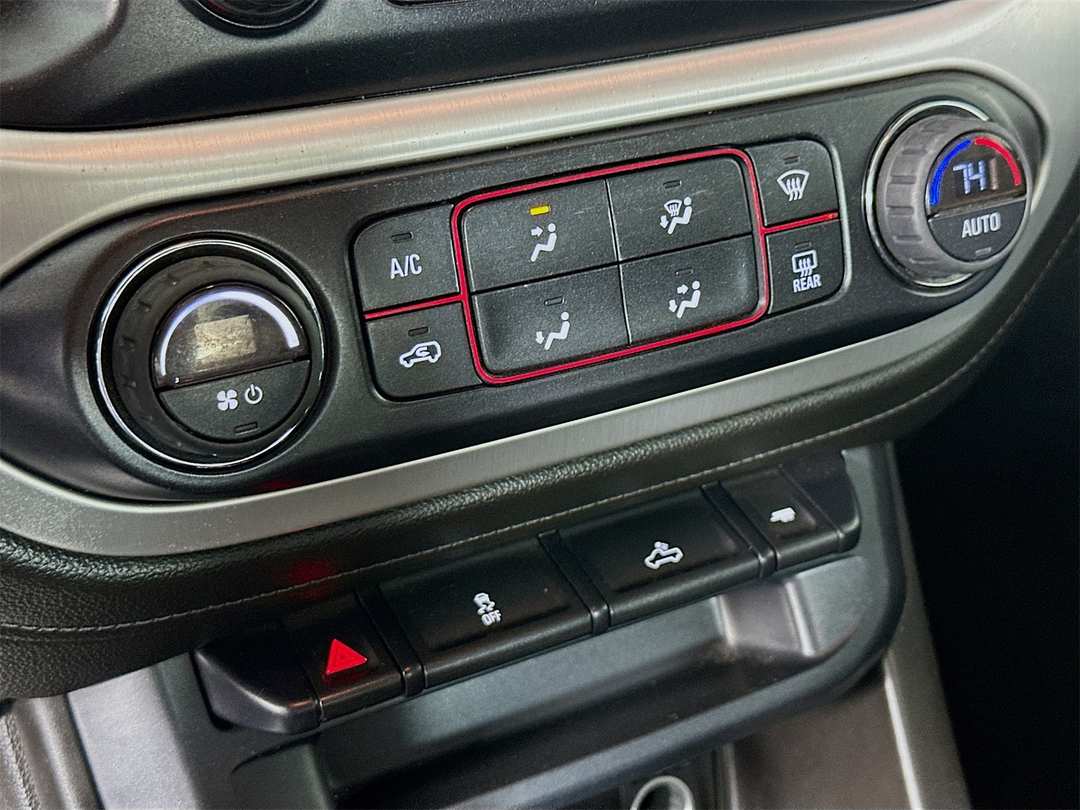 2015 GMC Canyon SLE1 - Image 16