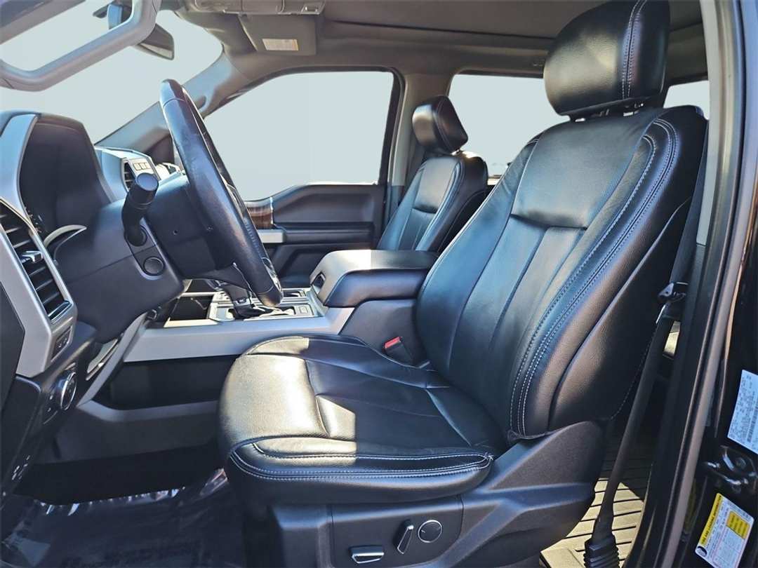 2018 Ford F-150 Lariat - Image 21