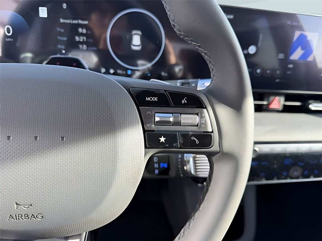 2026 Hyundai Ioniq 5 SEL - Image 17