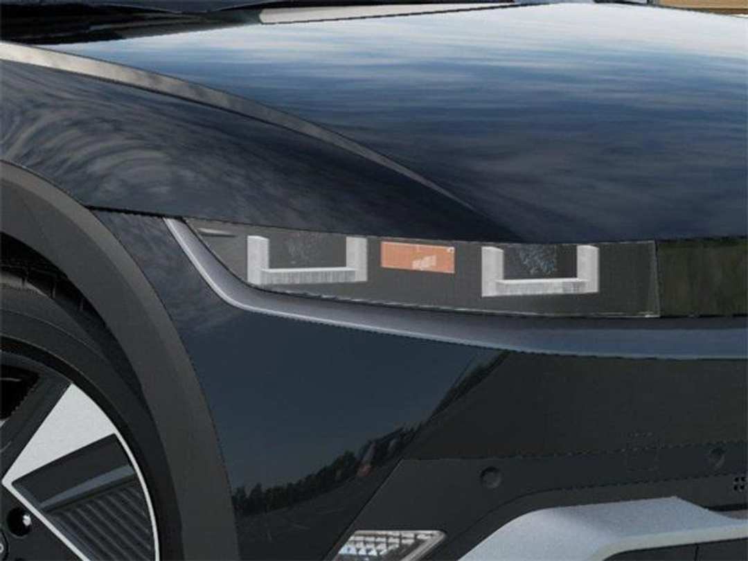 2026 Hyundai Ioniq 5 SE - Image 9