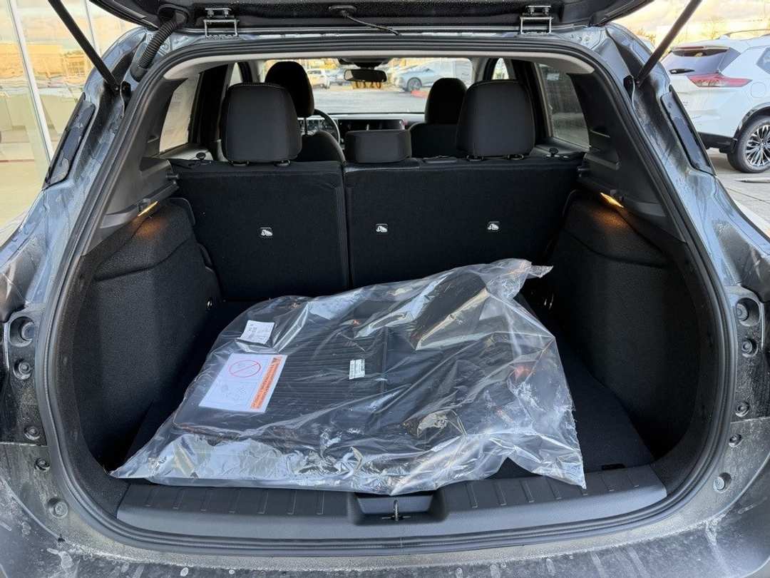 2026 Nissan Kicks SV - Image 10