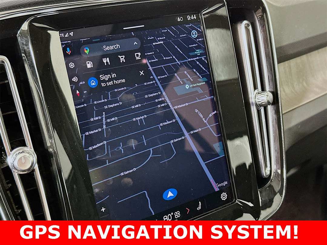 2025 Volvo Xc40 B5 Plus Dark Theme - Image 16