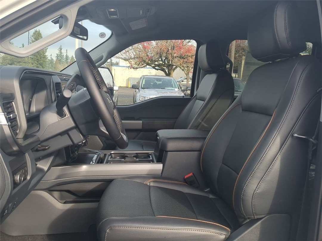 2026 Ford F-350Sd Lariat - Image 13