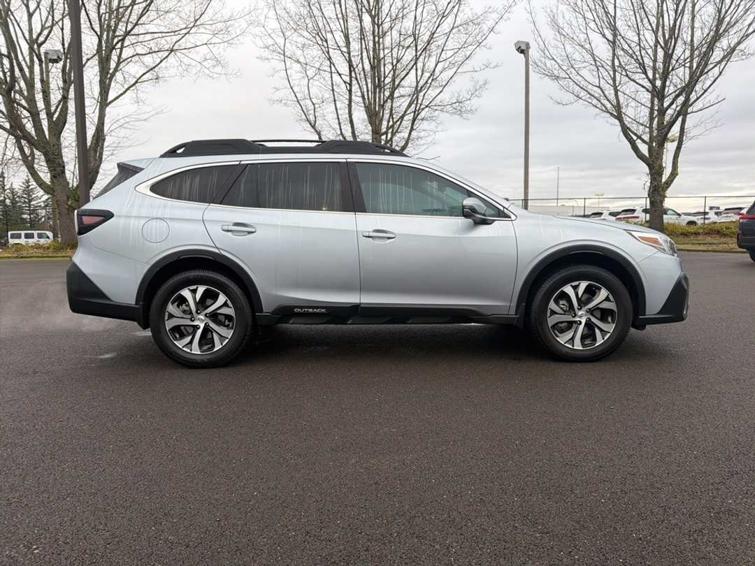 2020 Subaru Outback Limited - Image 8