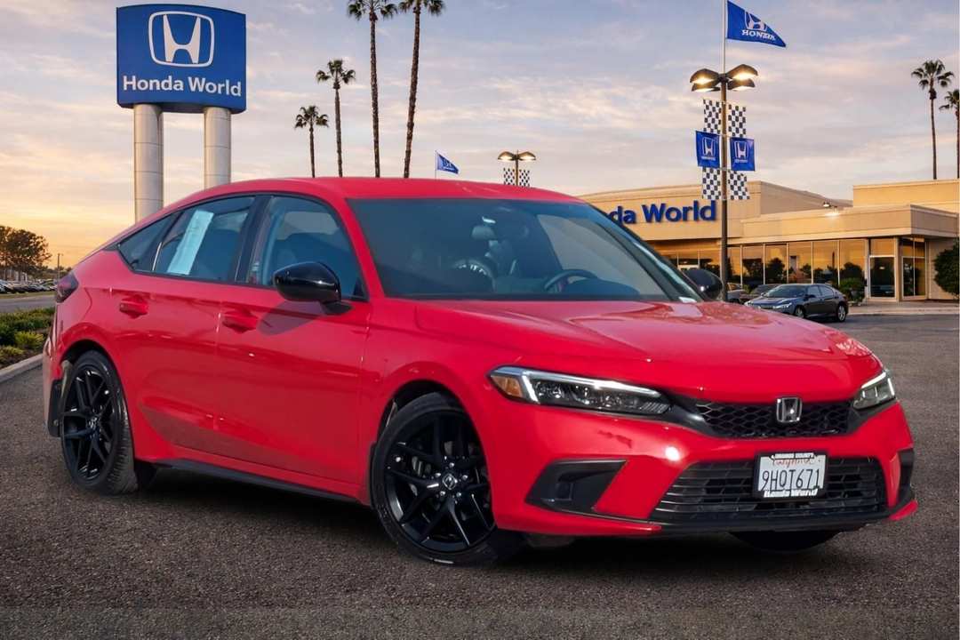 2024 Honda Civic Sport - Image 2