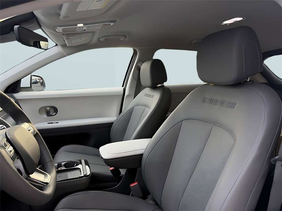 2026 Hyundai Ioniq 5 SEL - Image 14