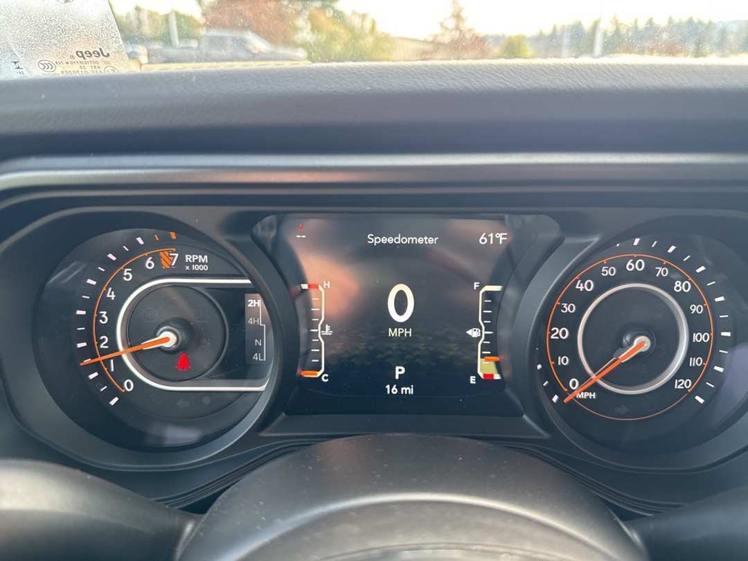 2026 Jeep Gladiator Mojave - Image 18