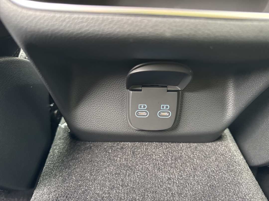 2026 Genesis Gv70 2.5T Advanced - Image 42