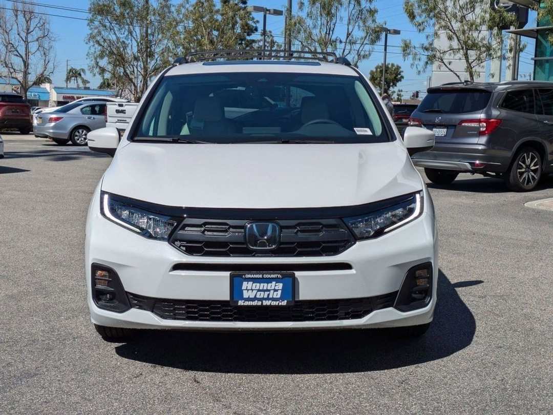 2026 Honda Odyssey EXL - Image 3