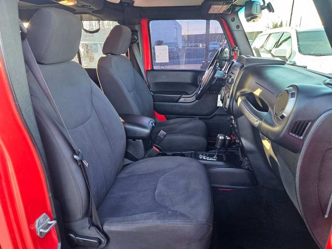 2017 Jeep Wrangler Unlimited Sport - Image 34