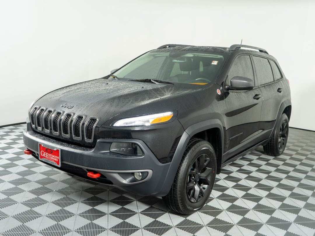 2018 Jeep Cherokee Trailhawk - Image 3