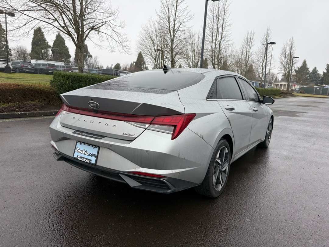 2021 Hyundai Elantra Limited - Image 7