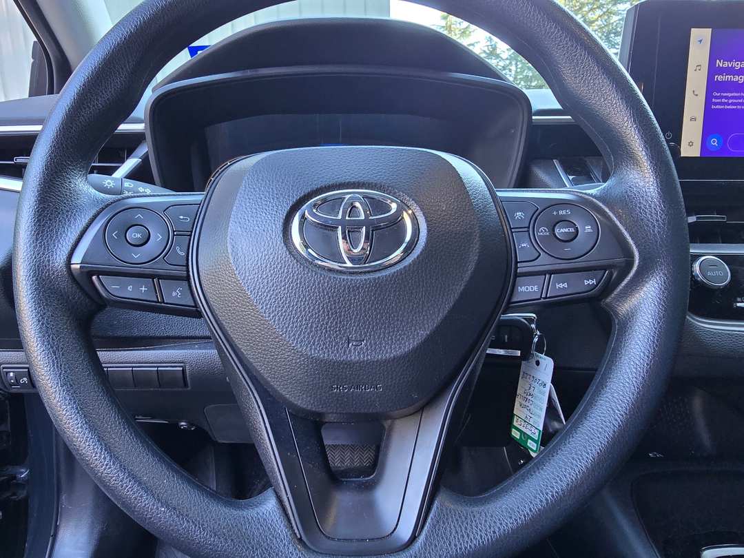 2024 Toyota Corolla LE - Image 3