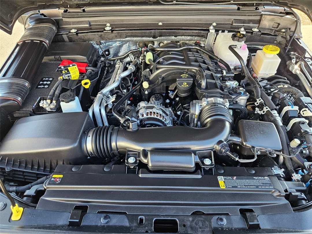 2025 Jeep Gladiator Rubicon - Image 41