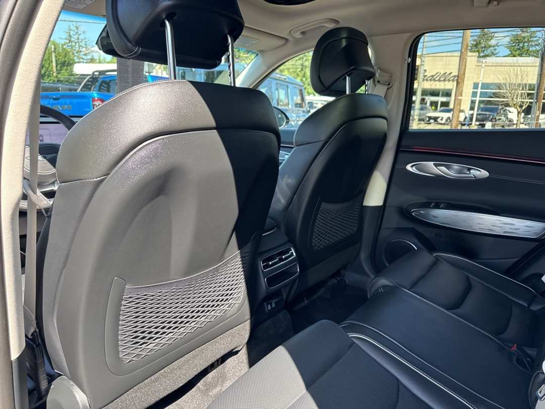 2026 Genesis Electrified Gv70 - Image 44