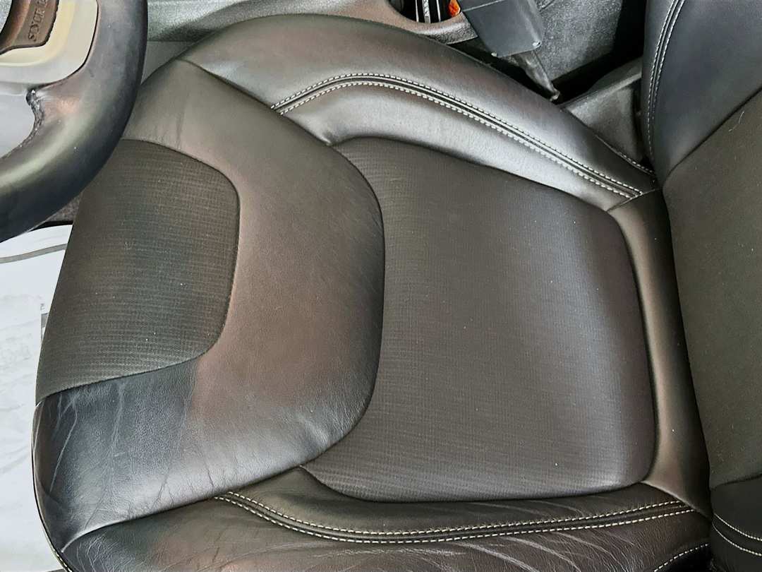 2018 Jeep Cherokee Latitude Plus - Image 19