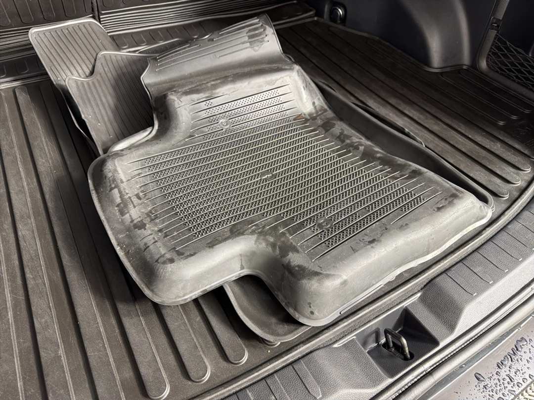 2021 Toyota Rav4 XSE - Image 25