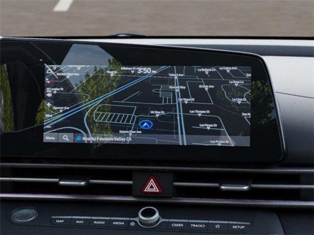 2026 Hyundai Elantra Limited - Image 13