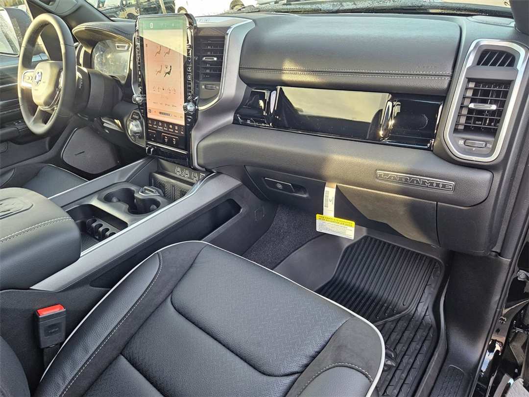 2026 Ram 1500 Laramie - Image 37