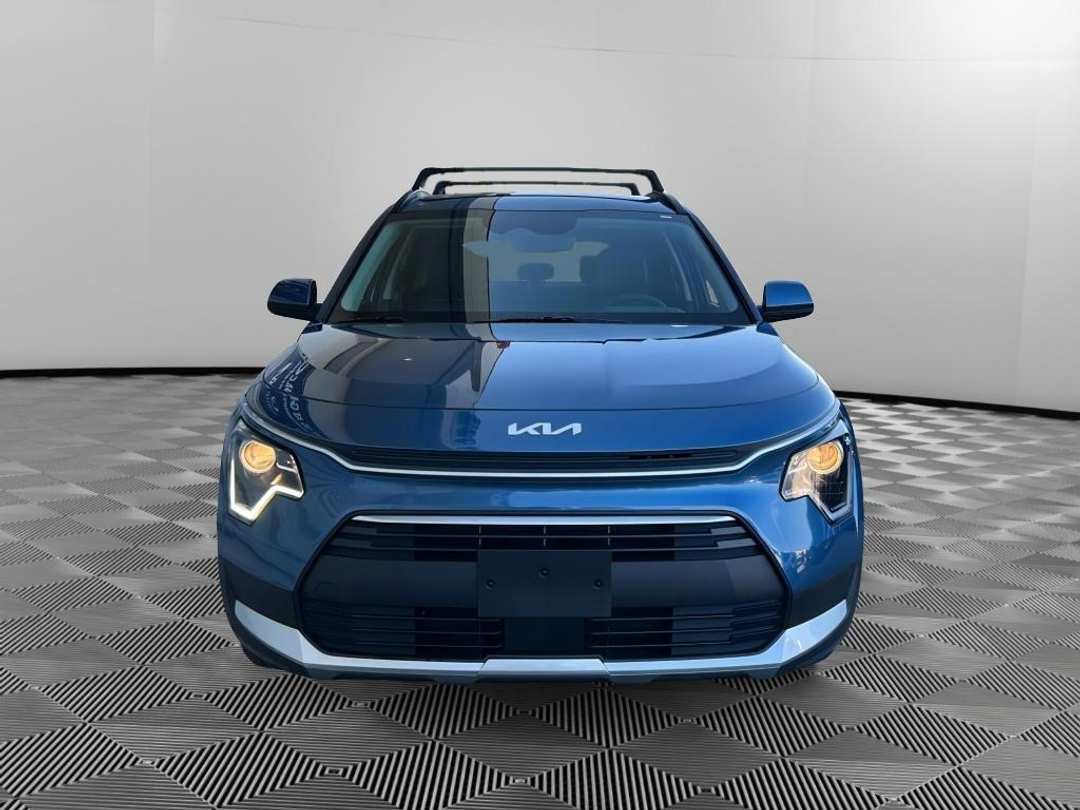 2025 Kia Niro EX - Image 2