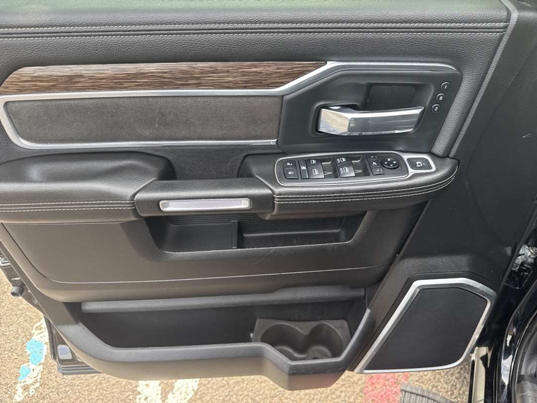 2019 Ram 2500 Laramie - Image 14