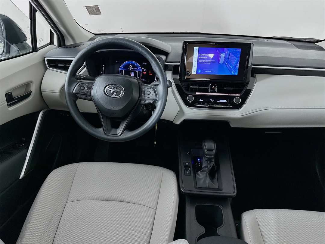 2026 Toyota Corolla Cross L - Image 21