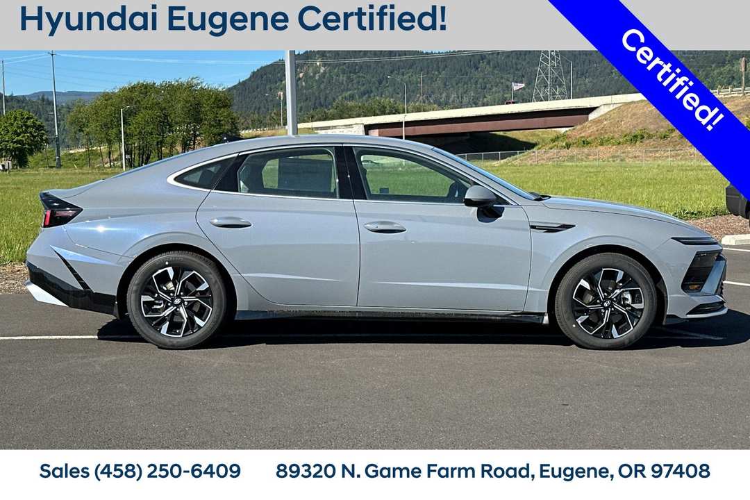 2025 Hyundai Sonata SEL - Image 3