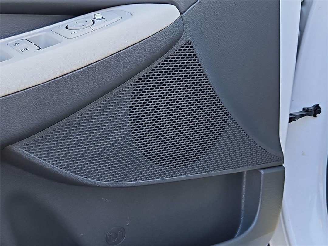 2025 Hyundai Sonata SEL - Image 12