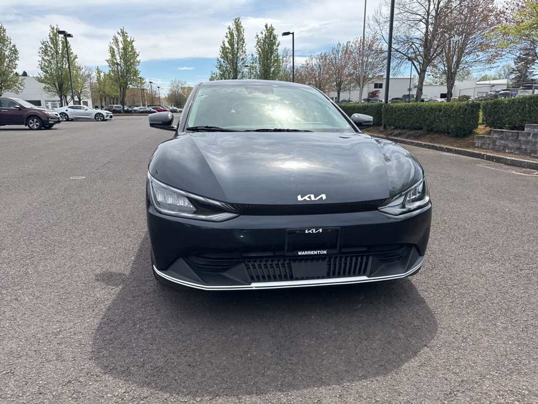 2024 Kia Ev6 Light - Image 2