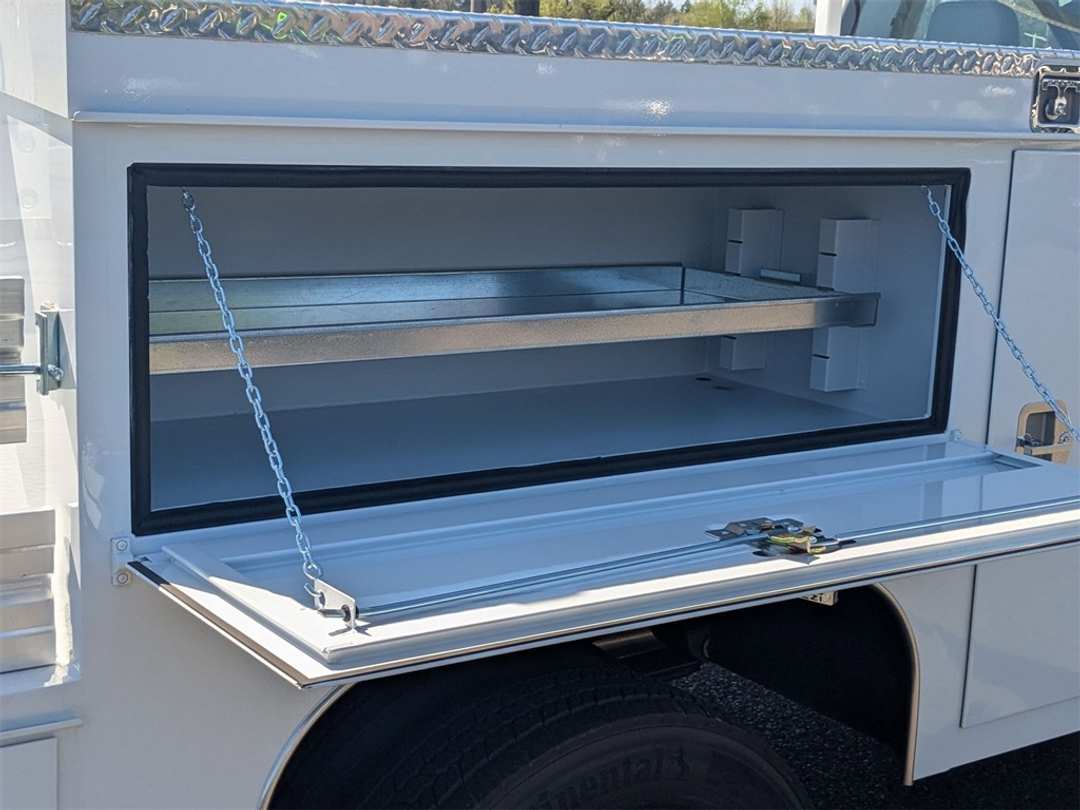 2024 Ford F-550Sd XL - Image 35