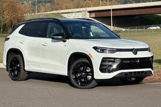 2026 Volkswagen Tiguan 2.0T SE RLine Black