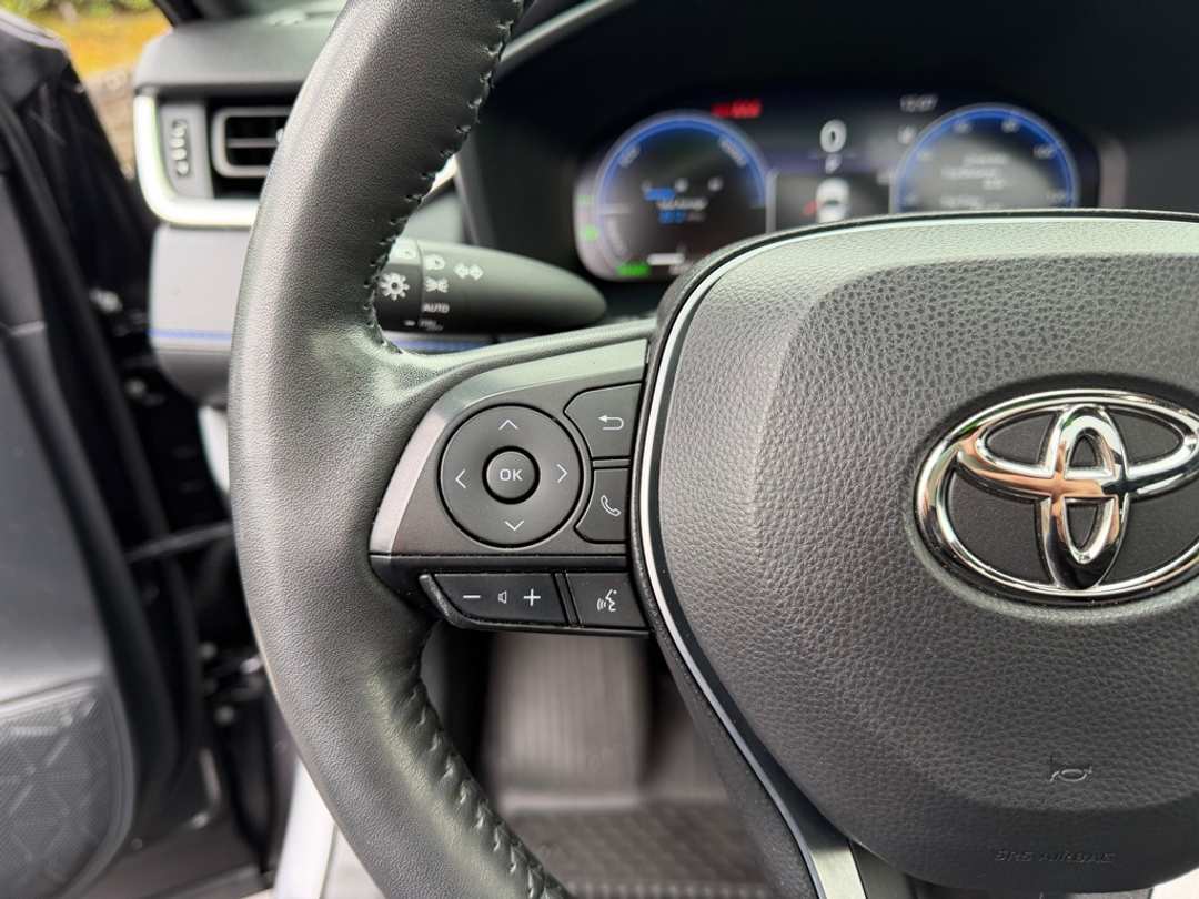 2023 Toyota Rav4 XSE - Image 19