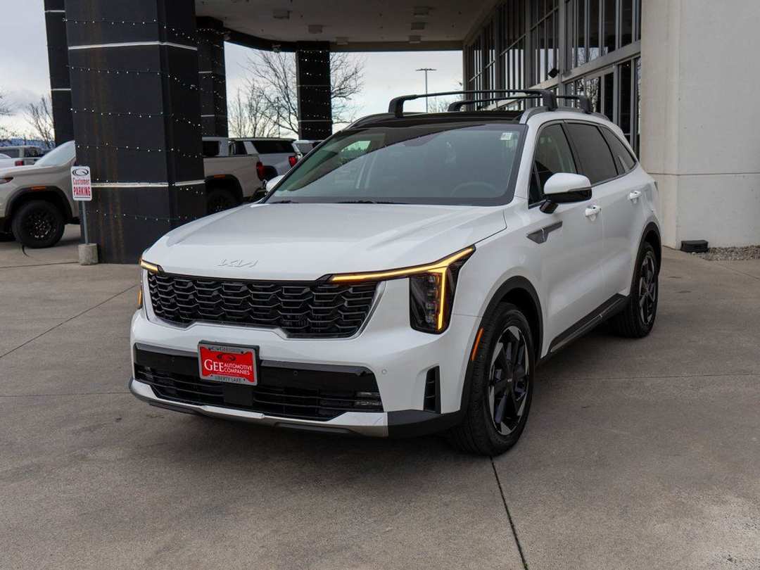 2026 Kia Sorento EX - Image 3