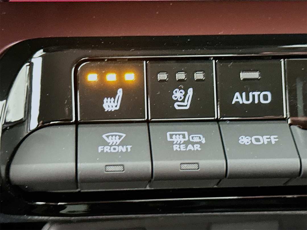 2026 Toyota Prius XSE Premium - Image 21