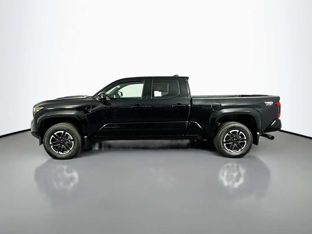 2025 Toyota Tacoma TRD Sport - Image 4