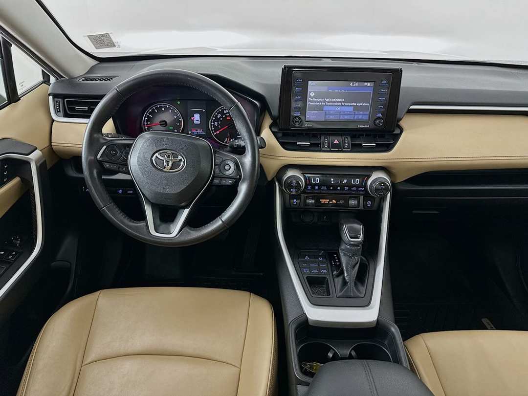 2020 Toyota Rav4 XLE Premium - Image 24
