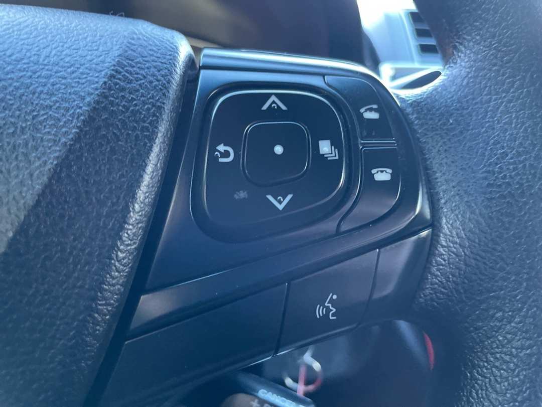 2016 Toyota Camry - Image 13