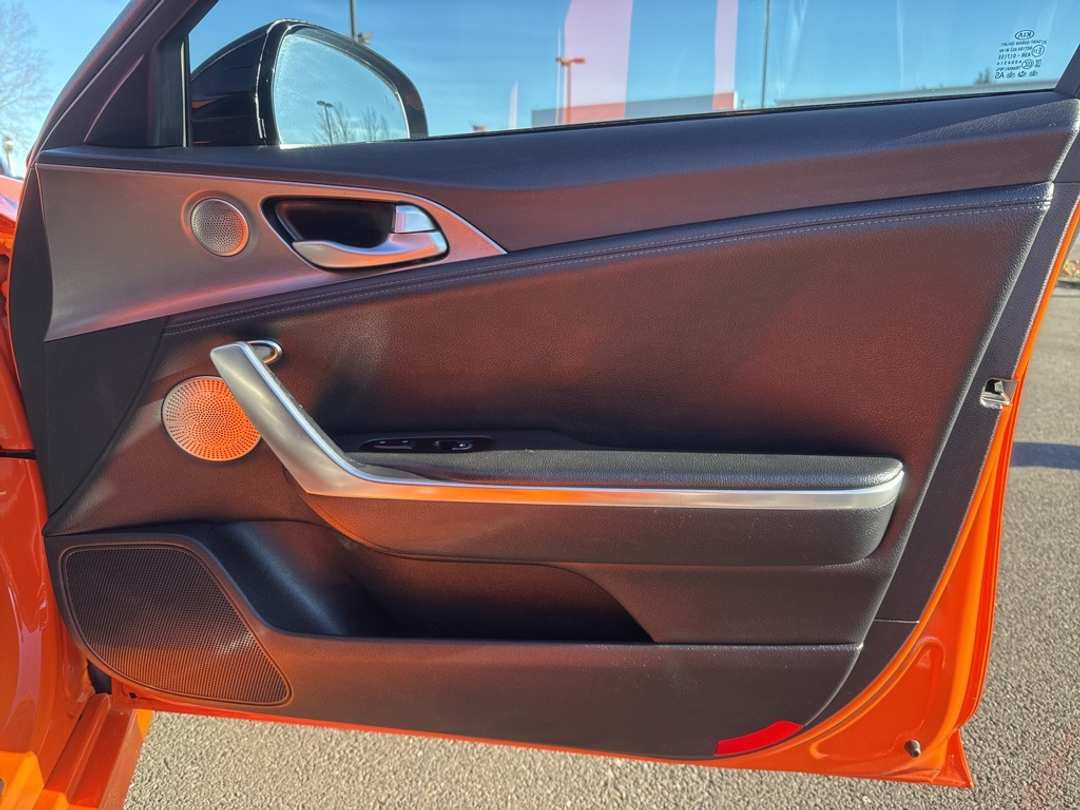 2019 Kia Stinger GTS - Image 26