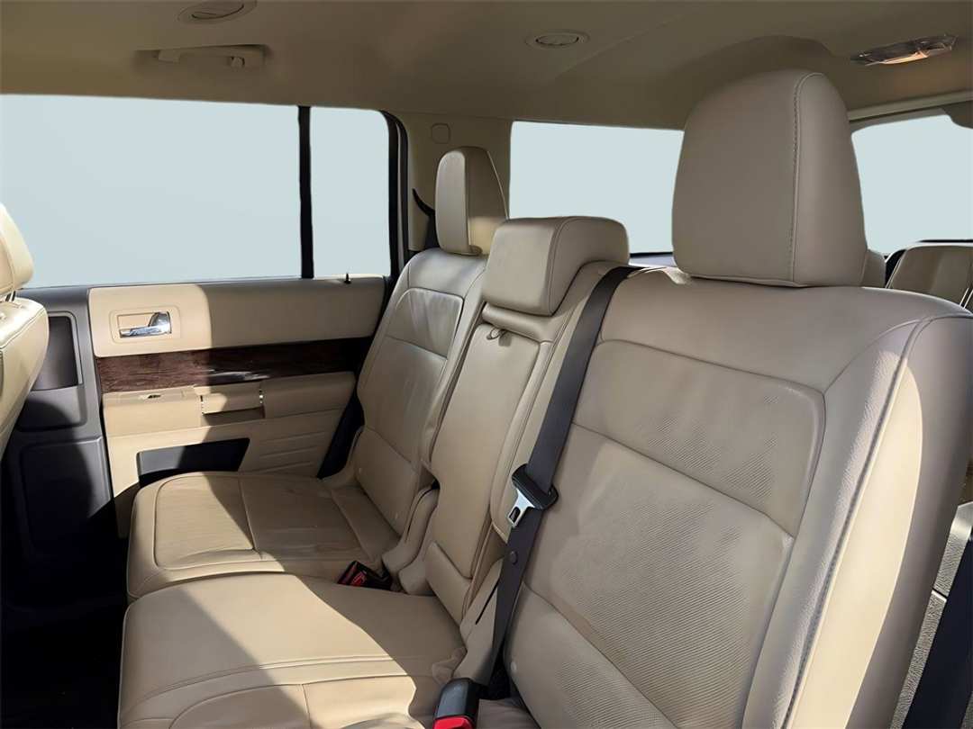 2019 Ford Flex Limited - Image 26