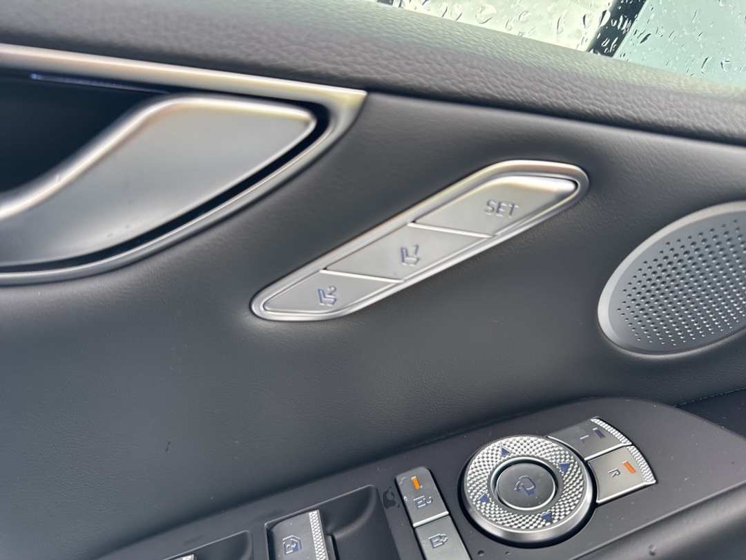 2026 Genesis G80 2.5T - Image 18