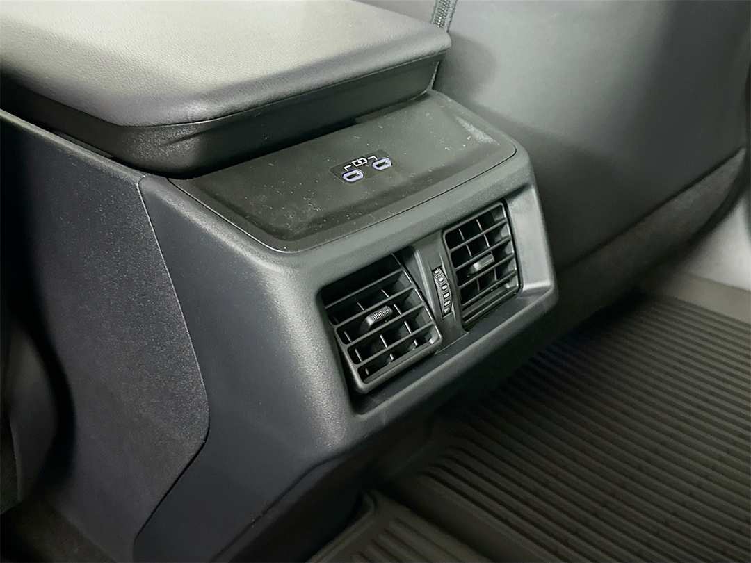 2026 Toyota Bz XLE Plus - Image 25