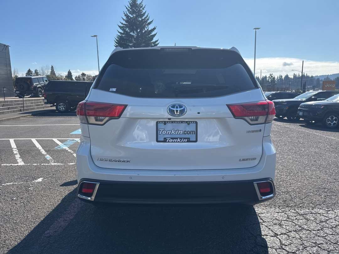 2019 Toyota Highlander - Image 6