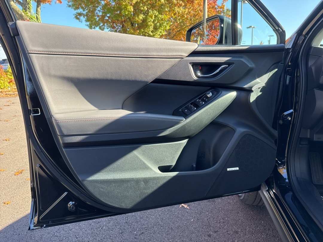 2025 Subaru Crosstrek Limited - Image 12