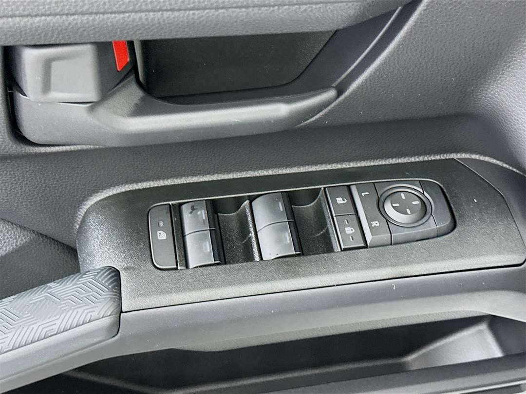 2026 Toyota 4Runner SR5 - Image 18