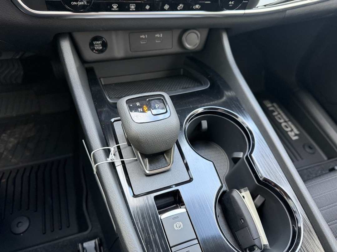 2026 Nissan Rogue Rock Creek - Image 24