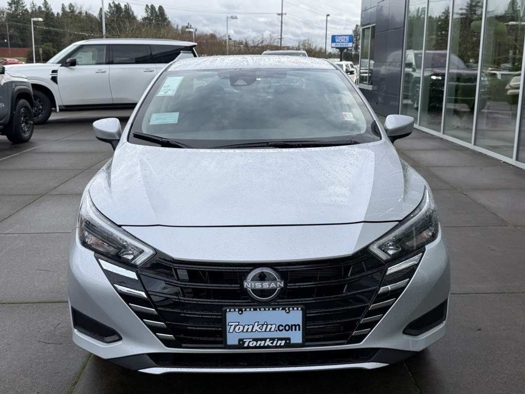 2025 Nissan Versa 1.6 SV - Image 4