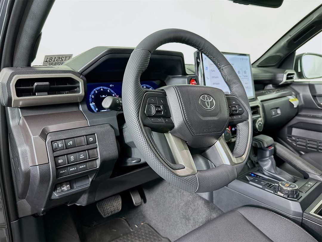 2025 Toyota Tacoma TRD Off Road - Image 9
